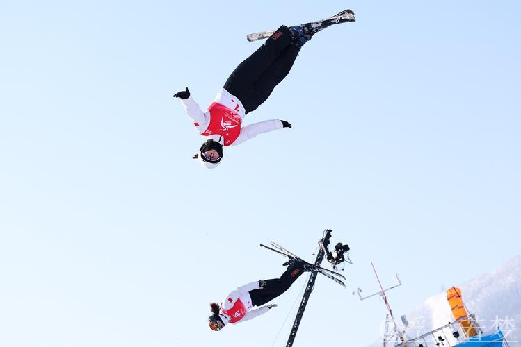 徐梦桃在世锦赛空中技巧项目中夺得亚军